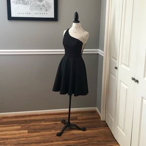 NEW JOVANI SZ 2 BLACK SHIMMER ONE SHOULDER FORMAL COCKTAIL DRESS WITH POCKETS